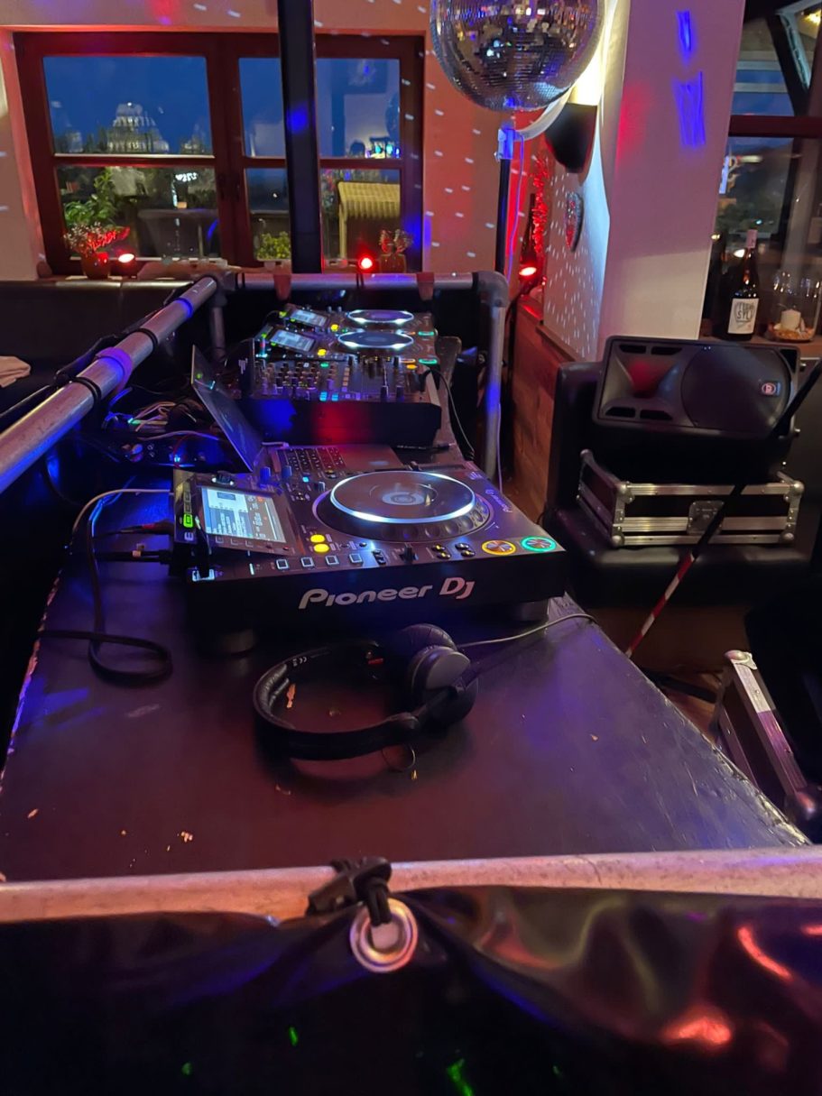Pioneer DJ Setup